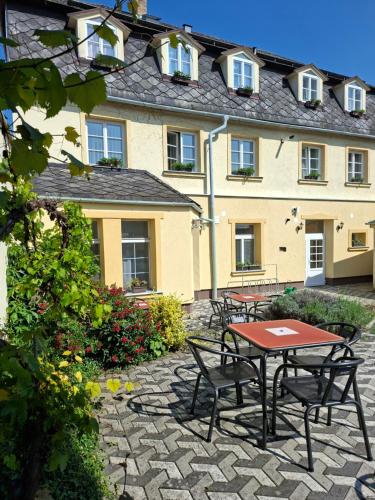 المنظر الخارجي, Hotel Alster in Jevicko المنظر الخارجي, Hotel Alster in Jevicko