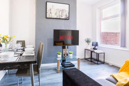 Facilities, NEW Large Contractors House 4Beds 8Guests Long Term near Croxteth Hall & Country Park Facilities, NEW Large Contractors House 4Beds 8Guests Long Term near Croxteth Hall & Country Park