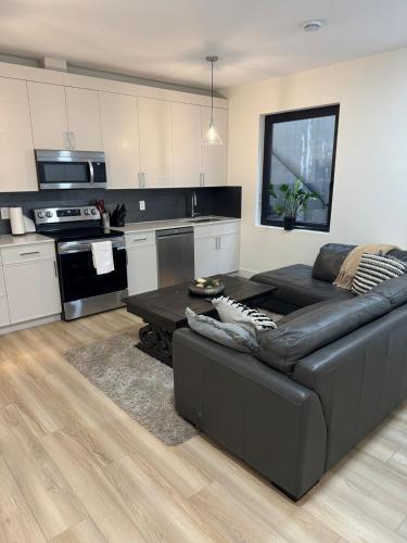 Delux 2 bedroom suite in White Rock (BC) Delux 2 bedroom suite in White Rock (BC)