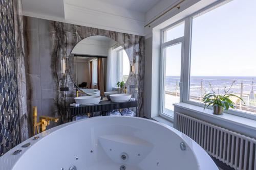 Vruća kupka, Baltic Beach Hotel & SPA in Jurmala Vruća kupka, Baltic Beach Hotel & SPA in Jurmala