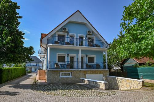 balkon/terasa, Kek Laguna Vendeghaz in Balatonfured balkon/terasa, Kek Laguna Vendeghaz in Balatonfured