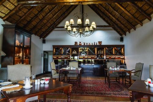 Kichaka Luxury Lodge in Sidbury Kichaka Luxury Lodge in Sidbury