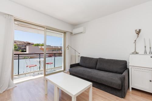 MALTE-Entree Cap d'Antibes, perle tout confort - Rare in Le Ponteil MALTE-Entree Cap d'Antibes, perle tout confort - Rare in Le Ponteil