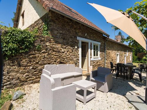 Exterior view, Cottage in Chaleix near Forest and Lake, cleaning included in Chalais (Aquitaine) Exterior view, Cottage in Chaleix near Forest and Lake, cleaning included in Chalais (Aquitaine)