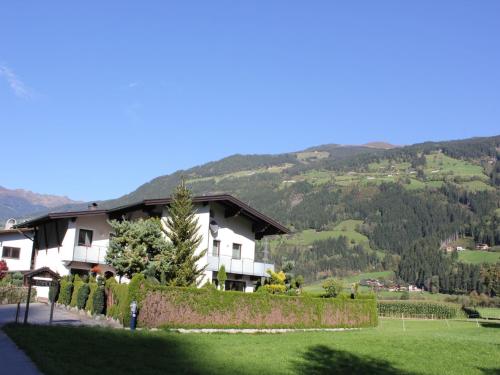 Exterior view, Apartment near the ski lift, cleaning included in Zell am Ziller Exterior view, Apartment near the ski lift, cleaning included in Zell am Ziller