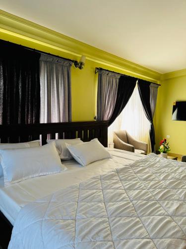 Spacious 5-Bedroom Private Home in Dawhenya Spacious 5-Bedroom Private Home in Dawhenya