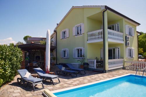 Bruno in บารุซิซี Bruno in บารุซิซี