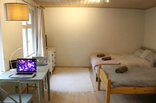 Guestroom, Studio with private entrance and free parking in Kitsekula Guestroom, Studio with private entrance and free parking in Kitsekula