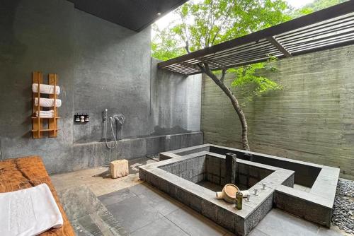 حمام, أونسين باباواكا (Onsen Papawaqa) in Taian Township حمام, أونسين باباواكا (Onsen Papawaqa) in Taian Township