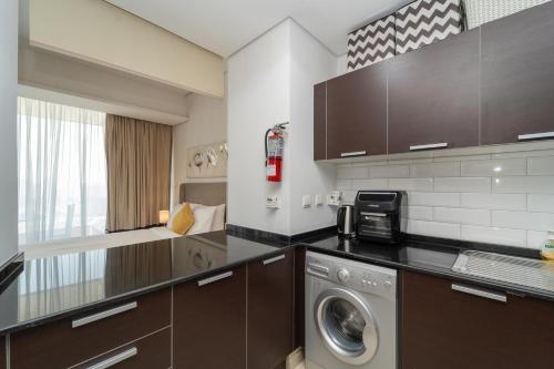 Kitchen, Luxury Living in Matrix Tower Near Sports City near Dubai Sports City Kitchen, Luxury Living in Matrix Tower Near Sports City near Dubai Sports City