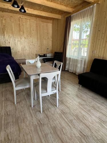 Palvelut, Tazia Hotel in Abastumani Palvelut, Tazia Hotel in Abastumani