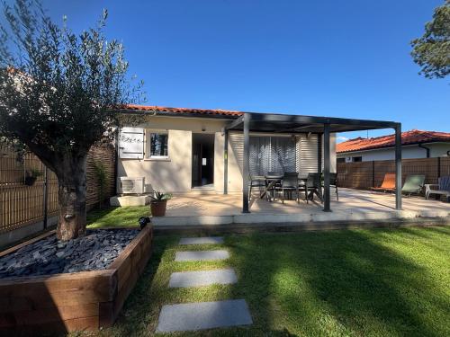 Maison neuve classement 3 etoiles avec acces prive piste cyclable, 6 personnes in Mimizan Maison neuve classement 3 etoiles avec acces prive piste cyclable, 6 personnes in Mimizan