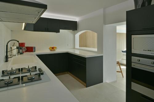 The Red Cloud Villa with Incredible Ocean View !!!! in 古斯塔维亚 The Red Cloud Villa with Incredible Ocean View !!!! in 古斯塔维亚