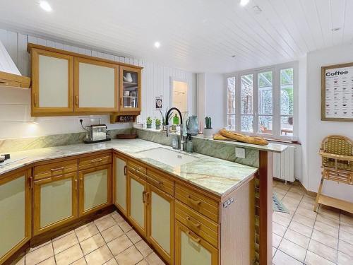 Konyha, Le patio des moussaillons 8 personnes in Blainville-Sur-Mer Konyha, Le patio des moussaillons 8 personnes in Blainville-Sur-Mer