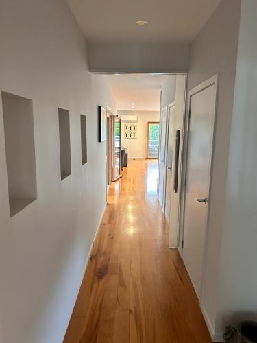 City Fringe luxury with pool and spa in Fendalton City Fringe luxury with pool and spa in Fendalton