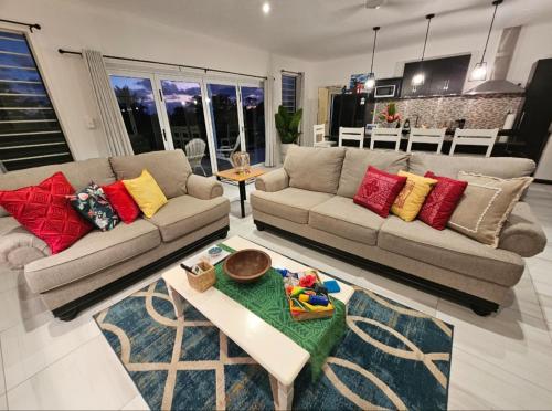 Luxury Beachside Home in Siumu Luxury Beachside Home in Siumu
