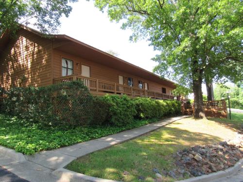 在meiguo.com看到的Country Inn Lake Resort的介绍图片