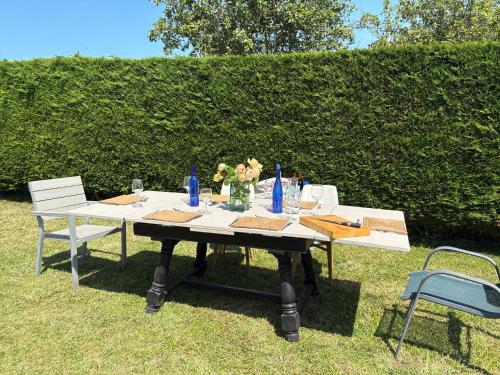 Kert, Villa Les Volets Verts in Blainville-Sur-Mer Kert, Villa Les Volets Verts in Blainville-Sur-Mer