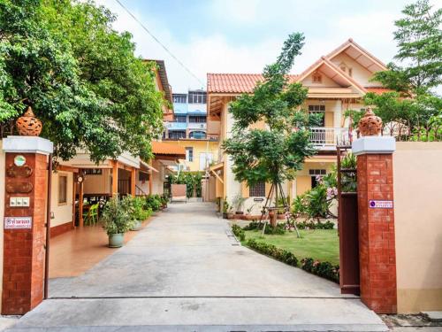 This photo about Private Villa - Pool & Garden - Family Friendly - Bangkok Center shared on HyHotel.com