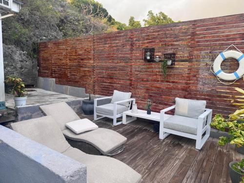 Lush Relaxing Coastline Villa with Private Pool in 트레저 비치 Lush Relaxing Coastline Villa with Private Pool in 트레저 비치