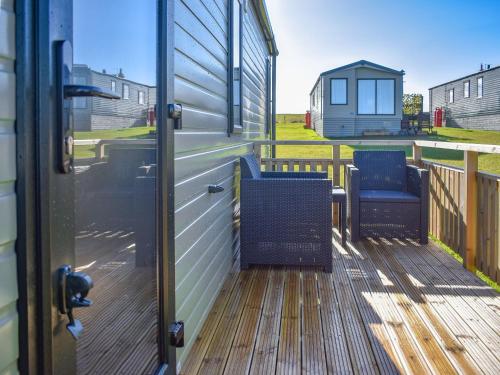 Exterior view, The Endeavour - Uk37771 in Flask Exterior view, The Endeavour - Uk37771 in Flask