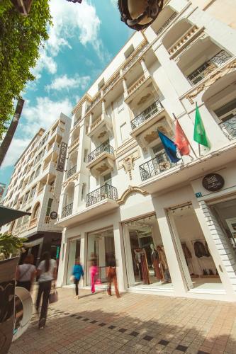 Entrada, Hotel Carlton in Tunis Entrada, Hotel Carlton in Tunis