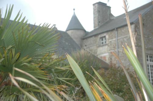 Pemandangan, Le Chateau de Claids in Saint-Patrice-de-Claids Pemandangan, Le Chateau de Claids in Saint-Patrice-de-Claids