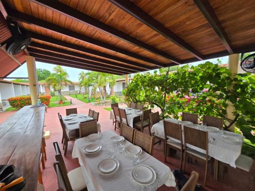 Facilities, Posada La Luz del Caribe in Playa El Agua Facilities, Posada La Luz del Caribe in Playa El Agua