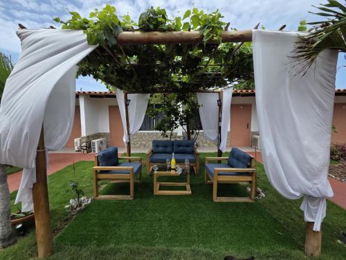 Facilities, Posada La Luz del Caribe in Playa El Agua Facilities, Posada La Luz del Caribe in Playa El Agua