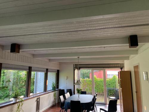 Facilities, Family friendly - Give apartment in Give Facilities, Family friendly - Give apartment in Give