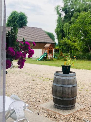 Grands Jardins Cottage Charming countryside in Sainte-Genevieve-les-Gasny Grands Jardins Cottage Charming countryside in Sainte-Genevieve-les-Gasny