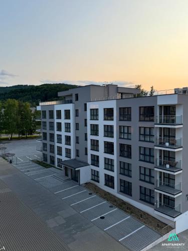 Зовнішній вигляд готелю, NOWE APARTAMENTY SZYNDZIELNIA GÓRY & RELAX & CISZA & BALKON & Parking (APARTAMENTY SZYNDZIELNIA 2 POKOJE & BALKON & PARKING & ROWEROWNIA WORKATION Home OFFICE - NOWA NAJLE) in Бельсько-Бяла Зовнішній вигляд готелю, NOWE APARTAMENTY SZYNDZIELNIA GÓRY & RELAX & CISZA & BALKON & Parking (APARTAMENTY SZYNDZIELNIA 2 POKOJE & BALKON & PARKING & ROWEROWNIA WORKATION Home OFFICE - NOWA NAJLE) in Бельсько-Бяла