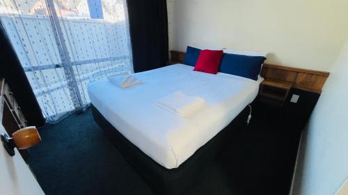 Bennetts Thermal Pools Motor Inn in Tauranga Bennetts Thermal Pools Motor Inn in Tauranga