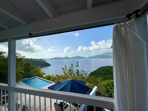 Amazing Views, Stunning Pool, Eco-Luxury Getaway - Dove Cottage in East End Amazing Views, Stunning Pool, Eco-Luxury Getaway - Dove Cottage in East End