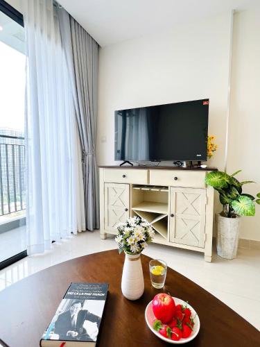 AN HOME 1BR Full Netflix Pool View 1903 in Long Binh AN HOME 1BR Full Netflix Pool View 1903 in Long Binh