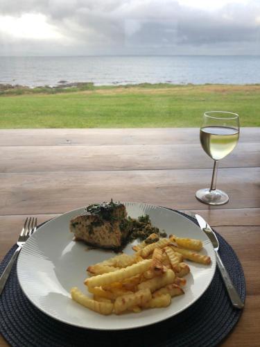 Where the Land Meets the Sea, with wood fired hot tub in Thurso Where the Land Meets the Sea, with wood fired hot tub in Thurso