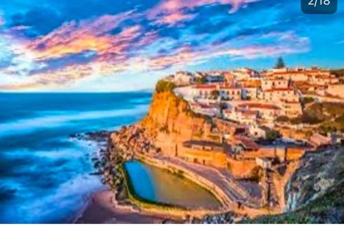 Central Rooms Cascais, Estoril in ปัมปิลเยย์รา Central Rooms Cascais, Estoril in ปัมปิลเยย์รา