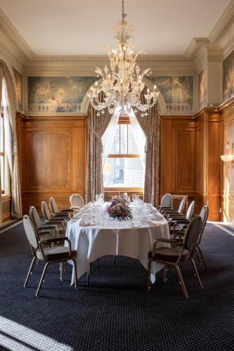 Banketna dvorana, Hotel Bellevue Palace Bern in Bern Banketna dvorana, Hotel Bellevue Palace Bern in Bern
