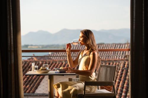 Erkély/terasz, Naus Hotel in Nafplion Erkély/terasz, Naus Hotel in Nafplion