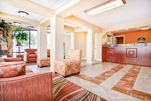 Best Western Ocean Sands Beach Resort in Myrtle Beach (SC) Best Western Ocean Sands Beach Resort in Myrtle Beach (SC)