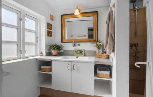 Fürdőszoba, Beautiful Home In Ulfborg With Wifi in Ohuse Fürdőszoba, Beautiful Home In Ulfborg With Wifi in Ohuse