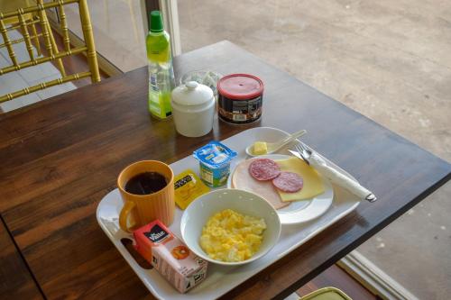 Eten en drinken, Hotel Flamingo near Diego Aracena International Airport Eten en drinken, Hotel Flamingo near Diego Aracena International Airport