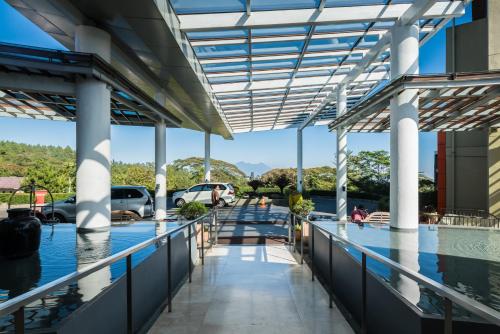 Entrada, Pesona Alam Resort & Spa in Puncak Entrada, Pesona Alam Resort & Spa in Puncak