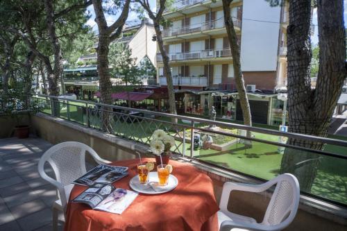 Terraza/balcón, Hotel Colombo in Riccione Terraza/balcón, Hotel Colombo in Riccione