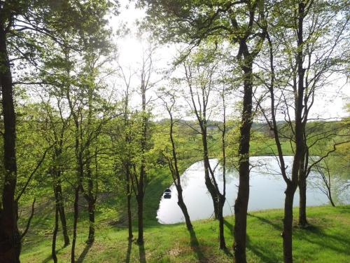 Vistas, Les Cabanes du Lac - SPA - Petit Déjeuné - Cabane du frêne & Cabane du chêne Premium (Les Cabanes du Lac - SPA - Petit Dejeune - Cabane du frene & Cabane du chene Premium) in Lourdes City Center Vistas, Les Cabanes du Lac - SPA - Petit Déjeuné - Cabane du frêne & Cabane du chêne Premium (Les Cabanes du Lac - SPA - Petit Dejeune - Cabane du frene & Cabane du chene Premium) in Lourdes City Center