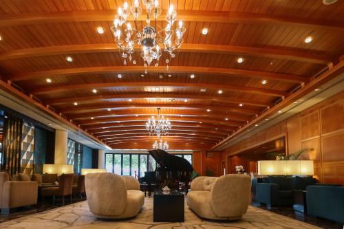 Restaurant, Dubai Marine Beach Resort & Spa in Jumeirah Beach Restaurant, Dubai Marine Beach Resort & Spa in Jumeirah Beach