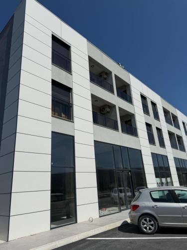 Stylish Coastal Apartment in Radanovici Stylish Coastal Apartment in Radanovici