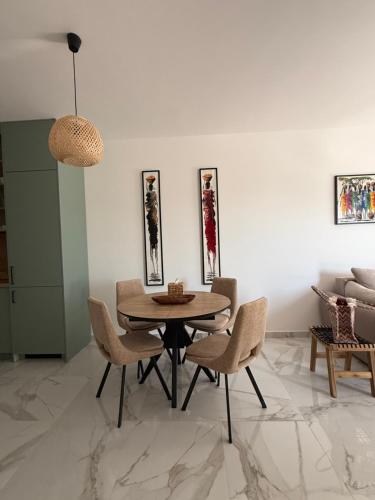 Stylish Coastal Apartment in Radanovici Stylish Coastal Apartment in Radanovici