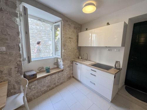 مطبخ, Studio Appartment & Rooms Old Town in راب مطبخ, Studio Appartment & Rooms Old Town in راب