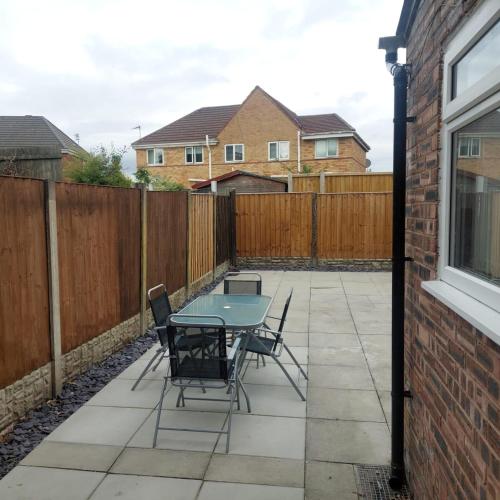 Knotty Ash - 3 Beds - Sleeps 6 - On-Site Parking in Croxteth Knotty Ash - 3 Beds - Sleeps 6 - On-Site Parking in Croxteth
